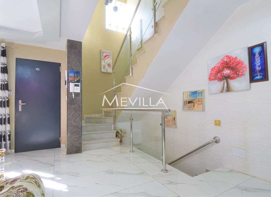 4 sypialnia Willa na sprzedaż w Los Altos z basenem garażem - 329 000 € (Ref: 9077426)