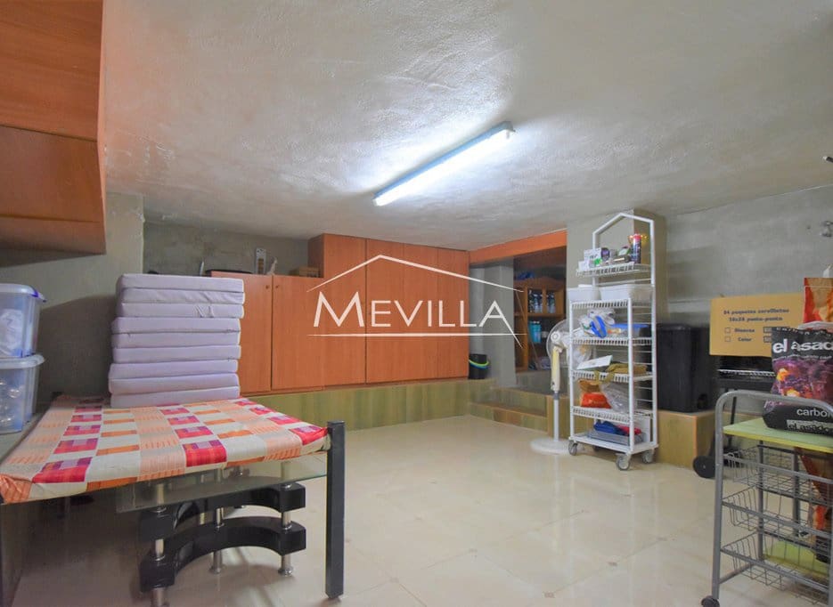 4 sypialnia Willa na sprzedaż w Los Altos z basenem garażem - 329 000 € (Ref: 9077426)