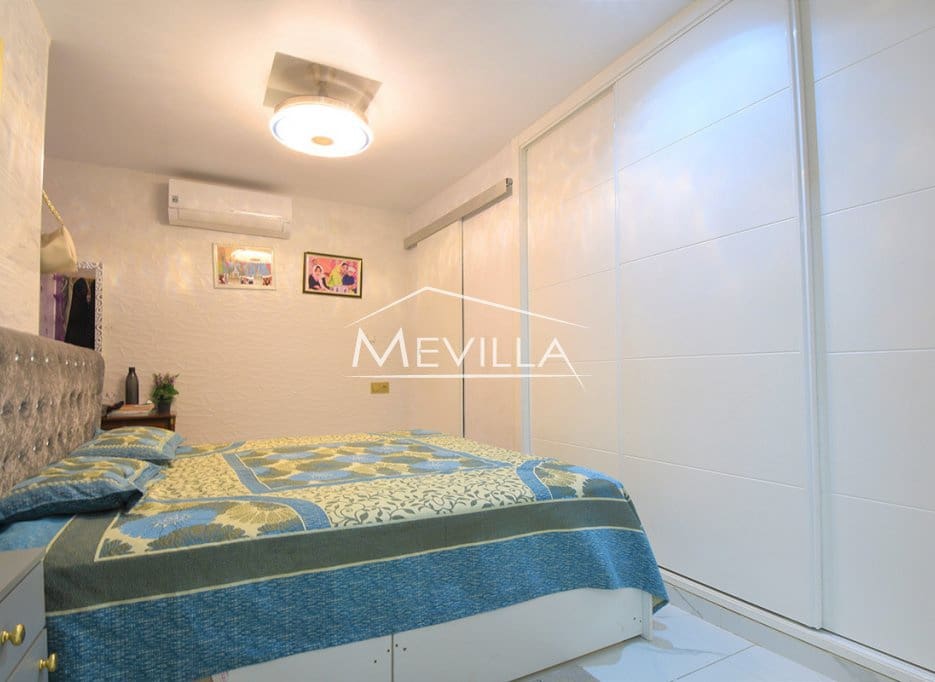 4 sypialnia Willa na sprzedaż w Los Altos z basenem garażem - 329 000 € (Ref: 9077426)