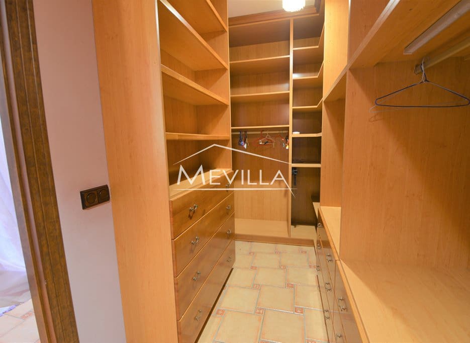 4 Zimmer Villa zu verkaufen in San Miguel de Salinas mit Pool - 990.000 € (Ref: 9077428)