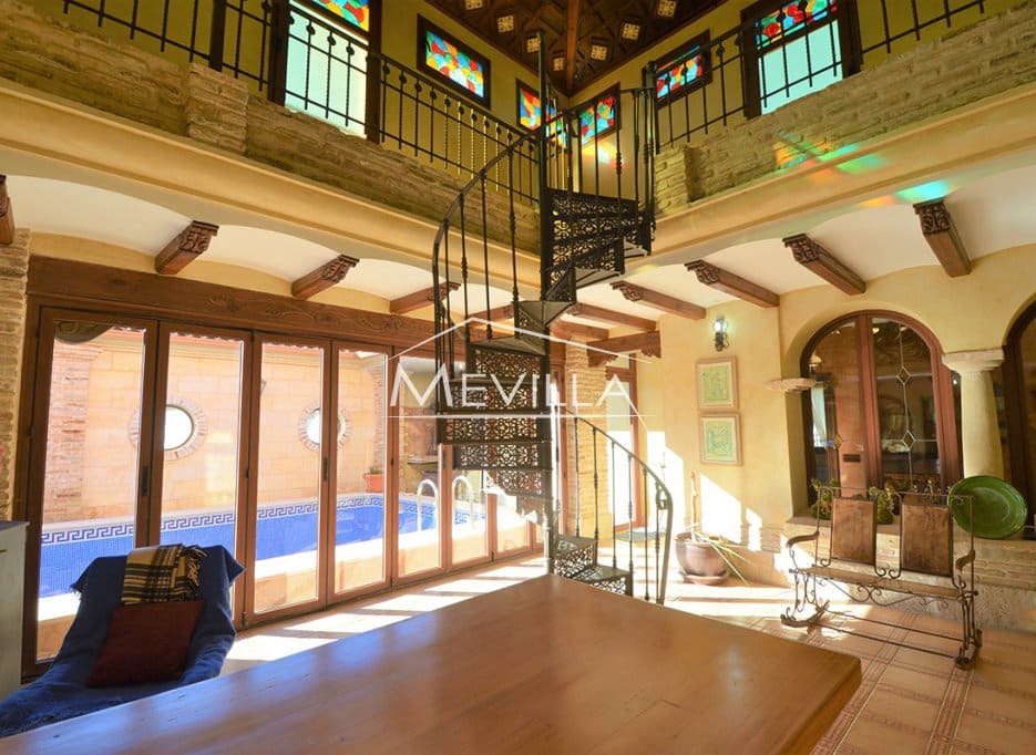 4 Zimmer Villa zu verkaufen in San Miguel de Salinas mit Pool - 990.000 € (Ref: 9077428)