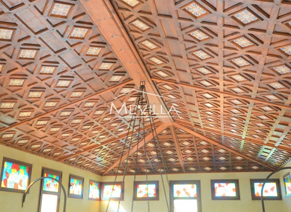 4 Zimmer Villa zu verkaufen in San Miguel de Salinas mit Pool - 990.000 € (Ref: 9077428)