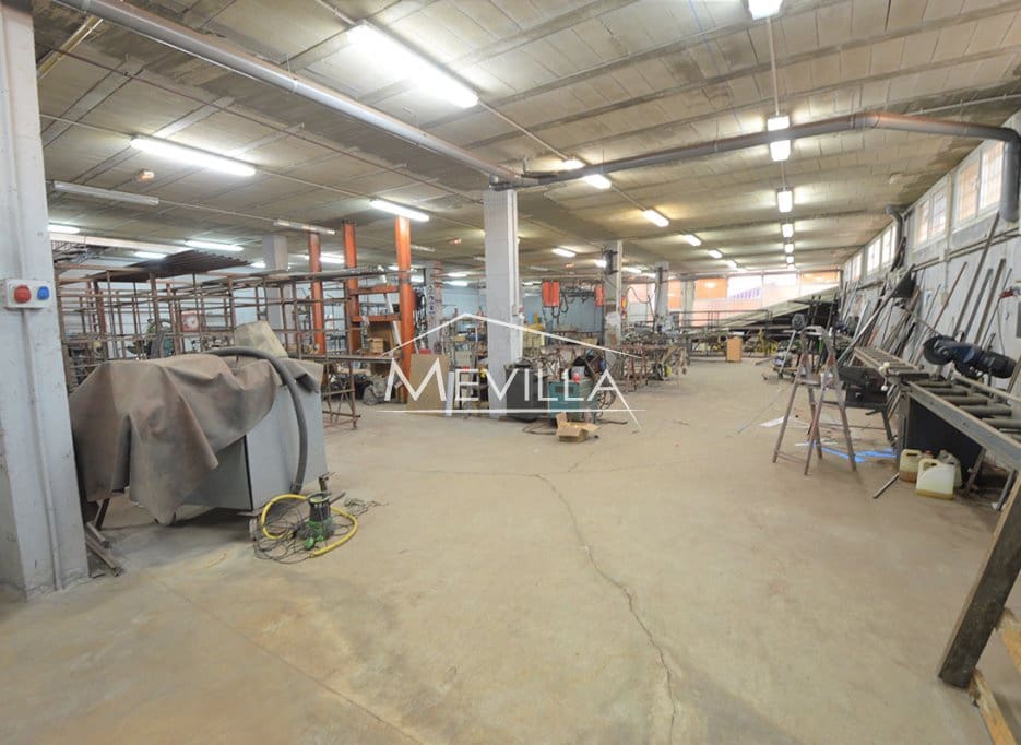 4 Zimmer Villa zu verkaufen in San Miguel de Salinas mit Pool - 990.000 € (Ref: 9077428)