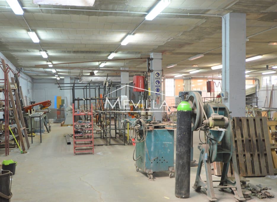 4 Zimmer Villa zu verkaufen in San Miguel de Salinas mit Pool - 990.000 € (Ref: 9077428)