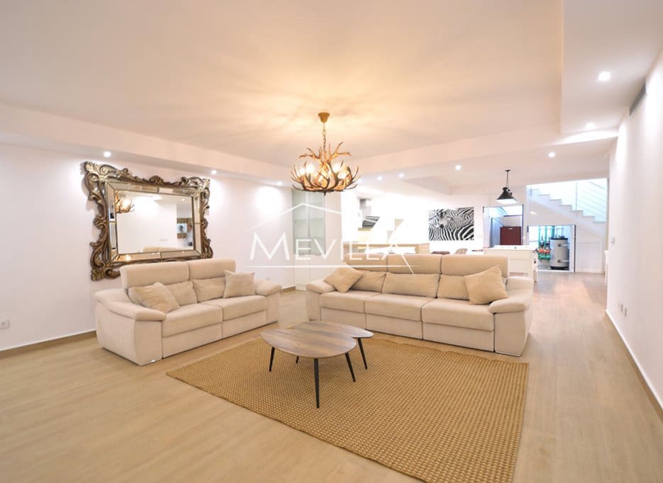 5 soveværelse Villa til salg i San Miguel de Salinas med swimmingpool garage - € 849.000 (Ref: 9077429)