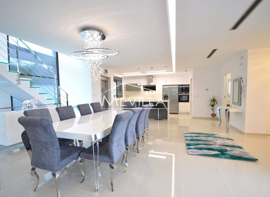 5 soveværelse Villa til salg i San Miguel de Salinas med swimmingpool garage - € 849.000 (Ref: 9077429)