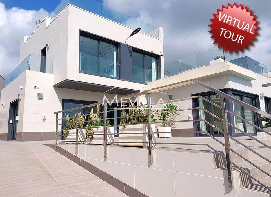 5 soveværelse Villa til salg i San Miguel de Salinas med swimmingpool garage - € 849.000 (Ref: 9077429)