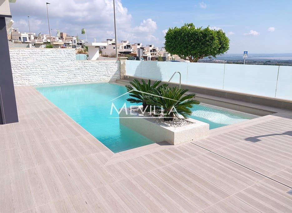 5 soveværelse Villa til salg i San Miguel de Salinas med swimmingpool garage - € 849.000 (Ref: 9077429)