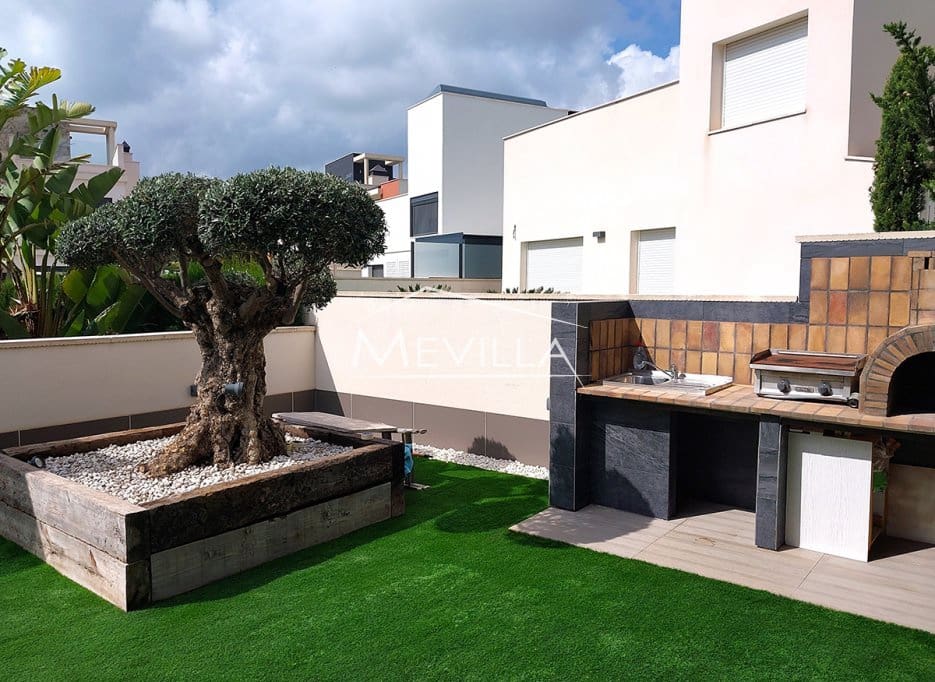 5 soveværelse Villa til salg i San Miguel de Salinas med swimmingpool garage - € 849.000 (Ref: 9077429)