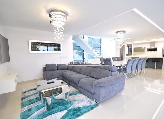 5 soveværelse Villa til salg i San Miguel de Salinas med swimmingpool garage - € 849.000 (Ref: 9077429)