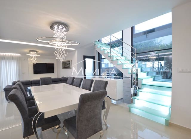 5 soveværelse Villa til salg i San Miguel de Salinas med swimmingpool garage - € 849.000 (Ref: 9077429)