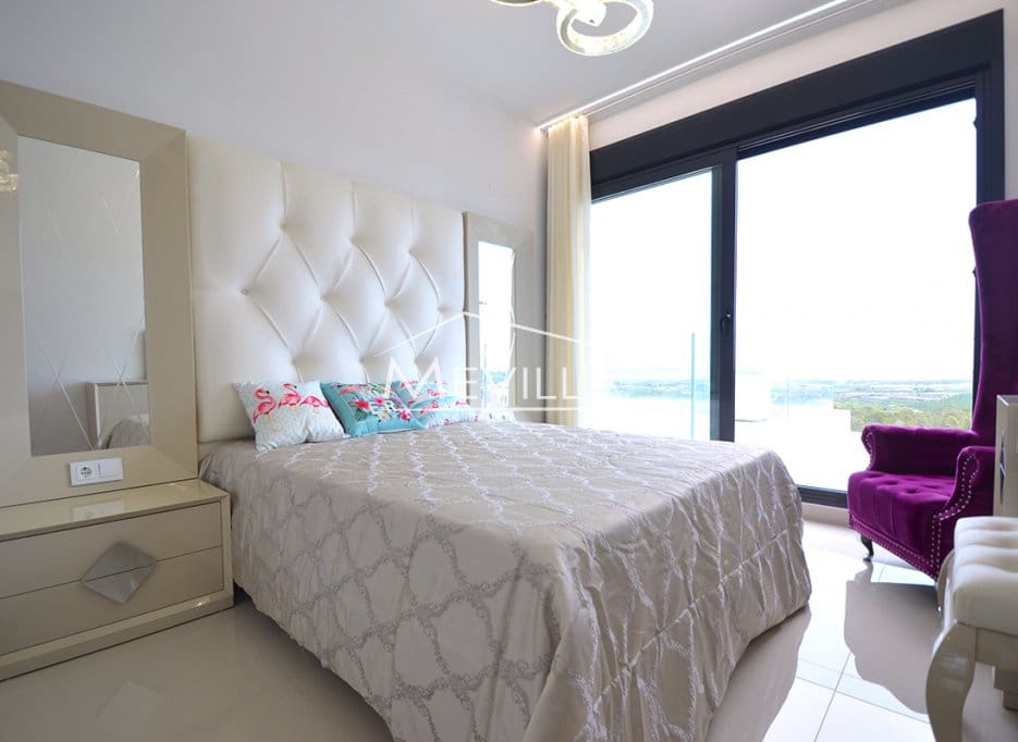 5 soveværelse Villa til salg i San Miguel de Salinas med swimmingpool garage - € 849.000 (Ref: 9077429)