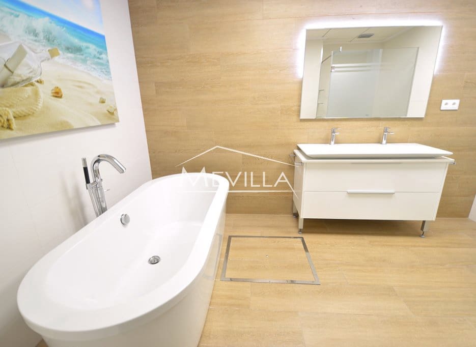 5 soveværelse Villa til salg i San Miguel de Salinas med swimmingpool garage - € 849.000 (Ref: 9077429)