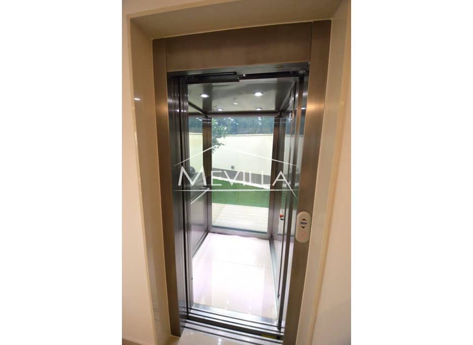 5 soveværelse Villa til salg i San Miguel de Salinas med swimmingpool garage - € 849.000 (Ref: 9077429)