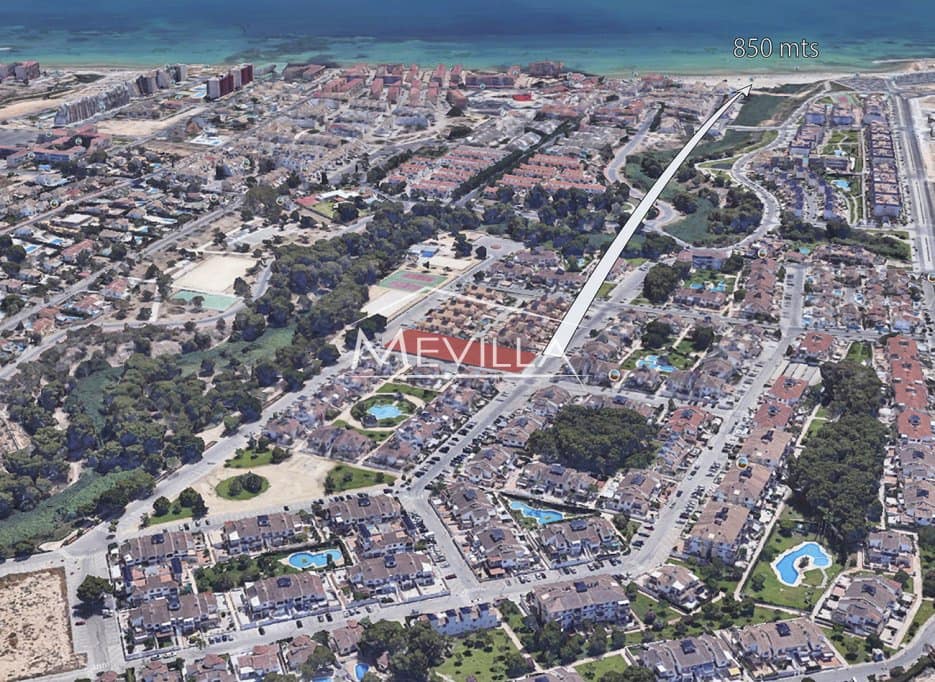 3 quarto Moradia para venda em Torre de la Horadada com piscina garagem - 488 000 € (Ref: 9077430)