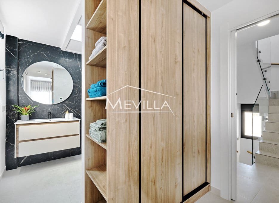 3 bedroom Villa for sale in San Miguel de Salinas with pool garage - € 574,000 (Ref: 9077433)