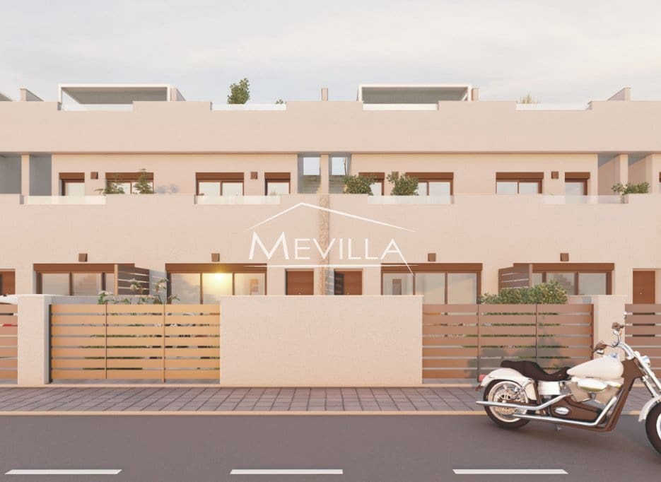 3 bedroom Townhouse for sale in Pilar de la Horadada with pool garage - € 280,000 (Ref: 9077434)