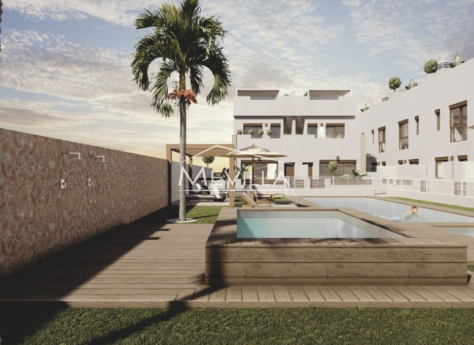 3 bedroom Townhouse for sale in Pilar de la Horadada with pool garage - € 280,000 (Ref: 9077434)