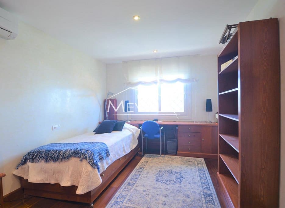 6 soveværelse Villa til salg i Torrevieja med swimmingpool garage - € 2.700.000 (Ref: 9077438)