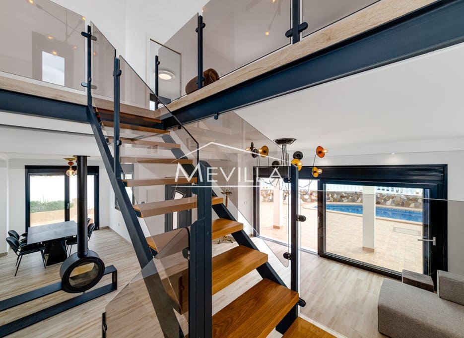 4 bedroom Villa for sale in Torrevieja with pool garage - € 990,000 (Ref: 9077449)