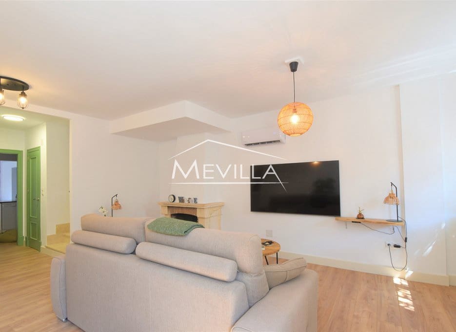 3 camera da letto Casa in vendita in Villamartin con piscina garage - 239.000 € (Rif: 9175450)