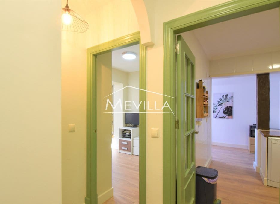 3 camera da letto Casa in vendita in Villamartin con piscina garage - 239.000 € (Rif: 9175450)