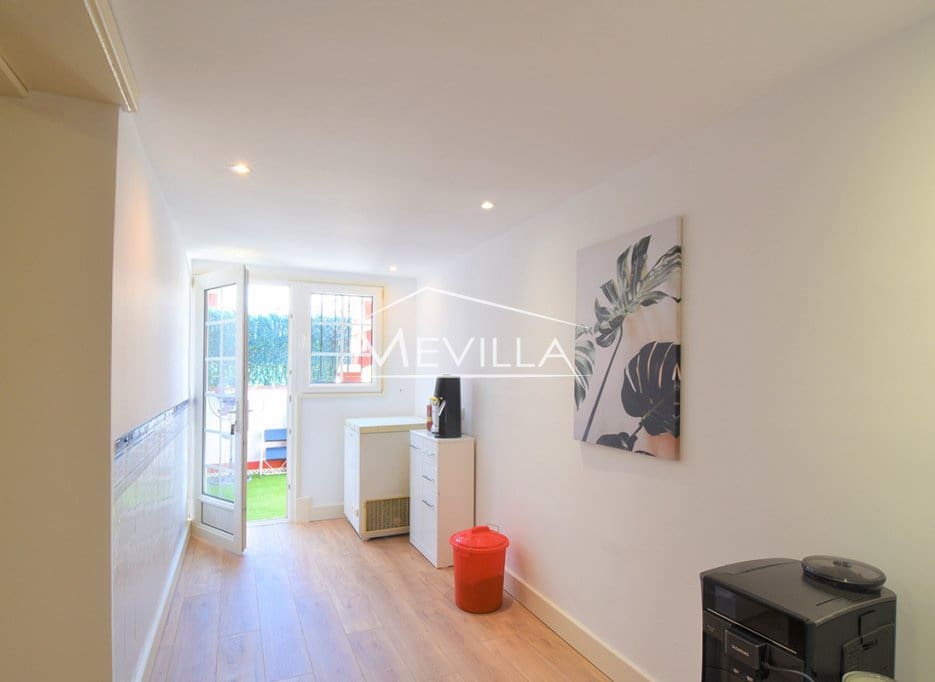 3 camera da letto Casa in vendita in Villamartin con piscina garage - 239.000 € (Rif: 9175450)