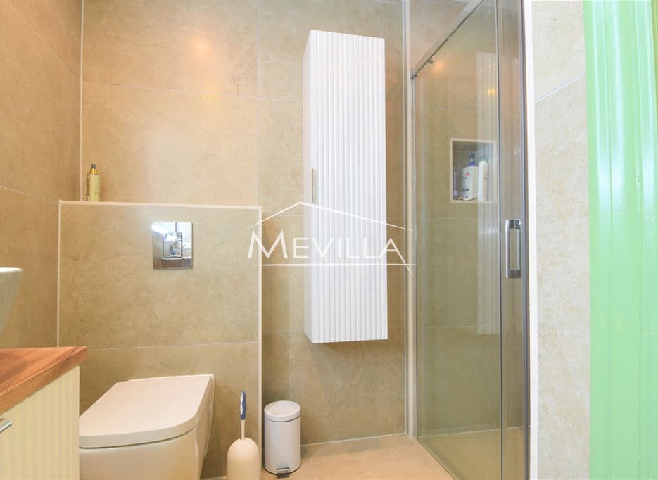 3 camera da letto Casa in vendita in Villamartin con piscina garage - 239.000 € (Rif: 9175450)