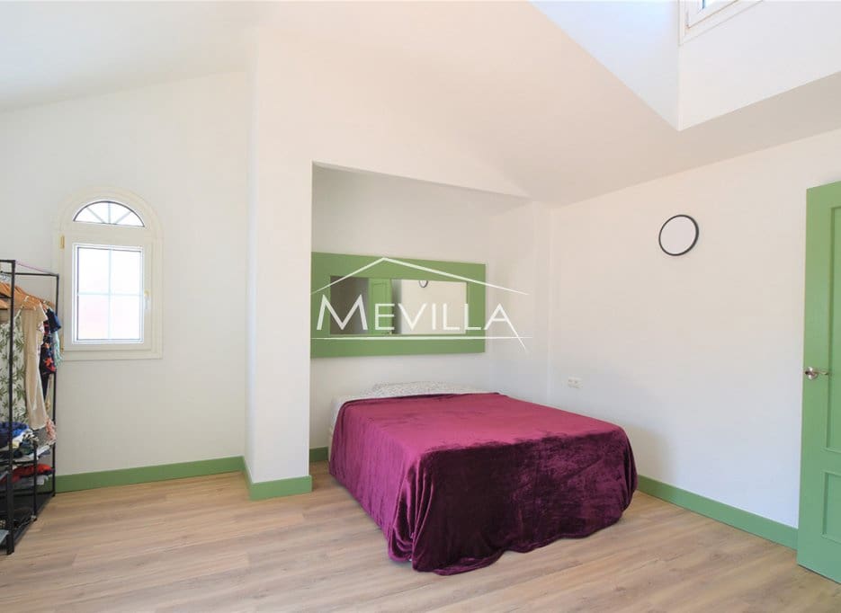 3 camera da letto Casa in vendita in Villamartin con piscina garage - 239.000 € (Rif: 9175450)