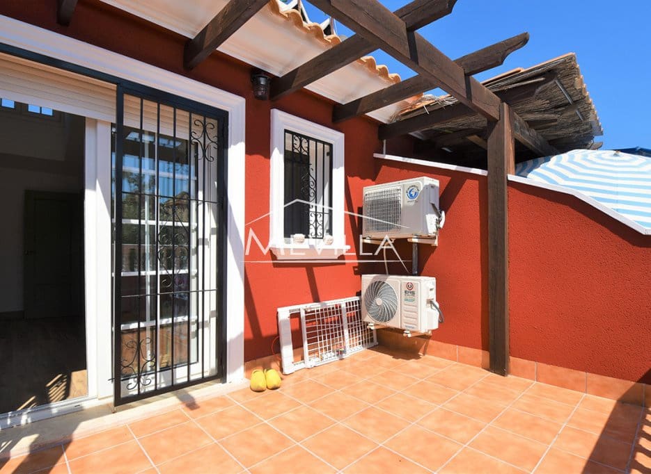 3 camera da letto Casa in vendita in Villamartin con piscina garage - 239.000 € (Rif: 9175450)