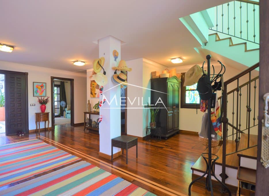 4 bedroom Villa for sale in Cabo Roig with pool garage - € 2,350,000 (Ref: 9184295)