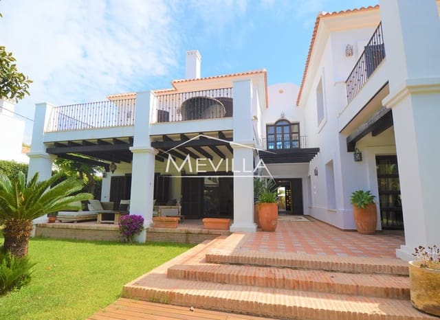 Chalet de 4 habitaciones en Cabo Roig, Orihuela en venta con piscina garaje - 2.350.000 € (Ref: 9184295)