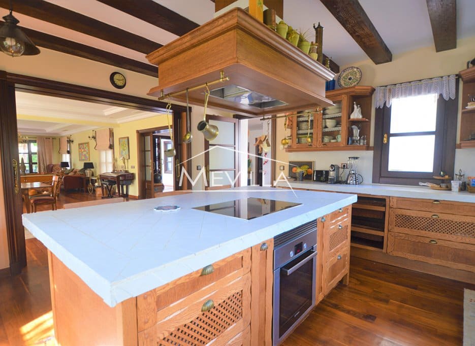 4 bedroom Villa for sale in Cabo Roig with pool garage - € 2,350,000 (Ref: 9184295)