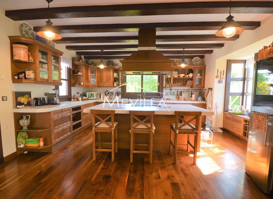 4 bedroom Villa for sale in Cabo Roig with pool garage - € 2,350,000 (Ref: 9184295)