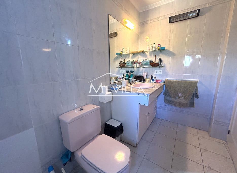 6 bedroom Villa for sale in Cabo Roig with pool garage - € 695,000 (Ref: 9221354)