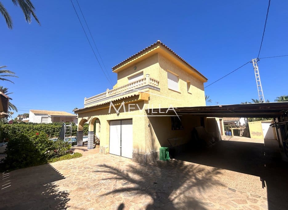 6 bedroom Villa for sale in Cabo Roig with pool garage - € 695,000 (Ref: 9221354)