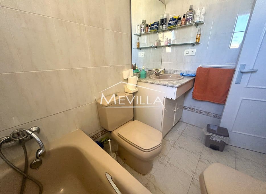 6 bedroom Villa for sale in Cabo Roig with pool garage - € 695,000 (Ref: 9221354)