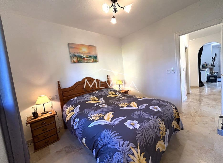 3 Zimmer Apartment zu verkaufen in Villamartin mit Pool Garage - 219.995 € (Ref: 9223692)