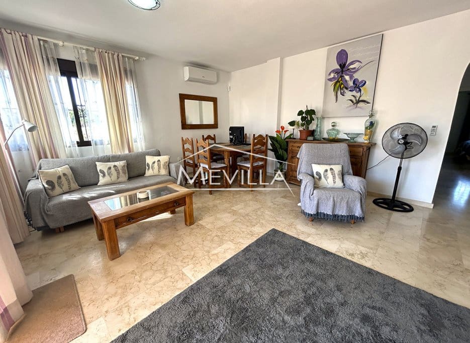 3 Zimmer Apartment zu verkaufen in Villamartin mit Pool Garage - 219.995 € (Ref: 9223692)