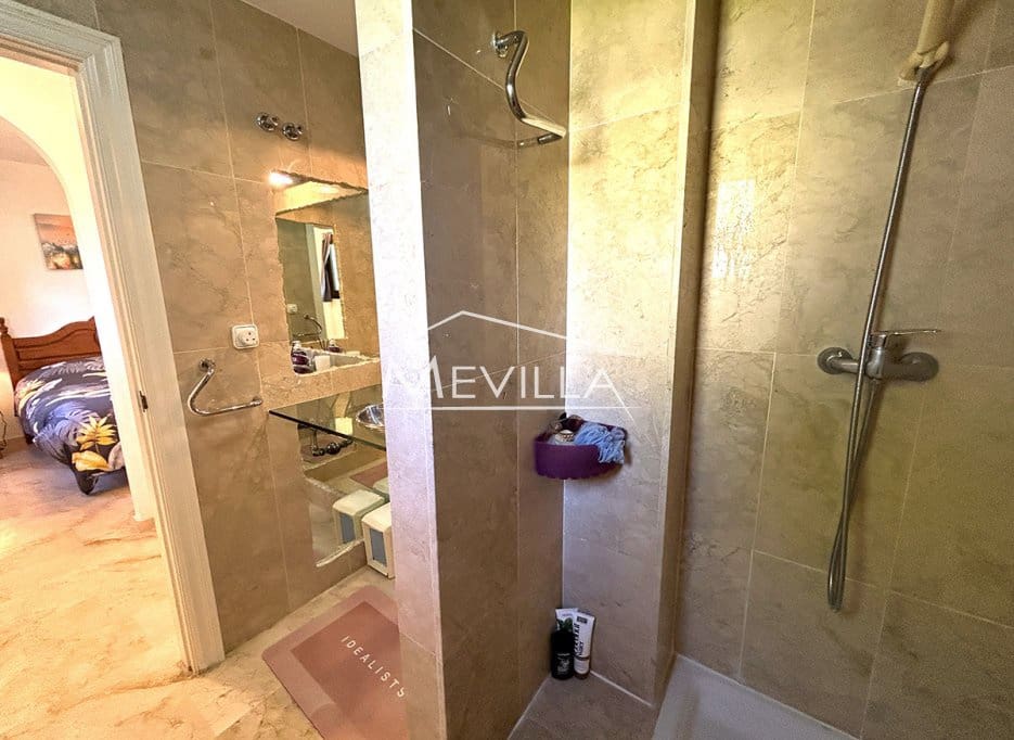 3 Zimmer Apartment zu verkaufen in Villamartin mit Pool Garage - 219.995 € (Ref: 9223692)