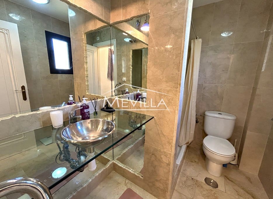 3 Zimmer Apartment zu verkaufen in Villamartin mit Pool Garage - 219.995 € (Ref: 9223692)