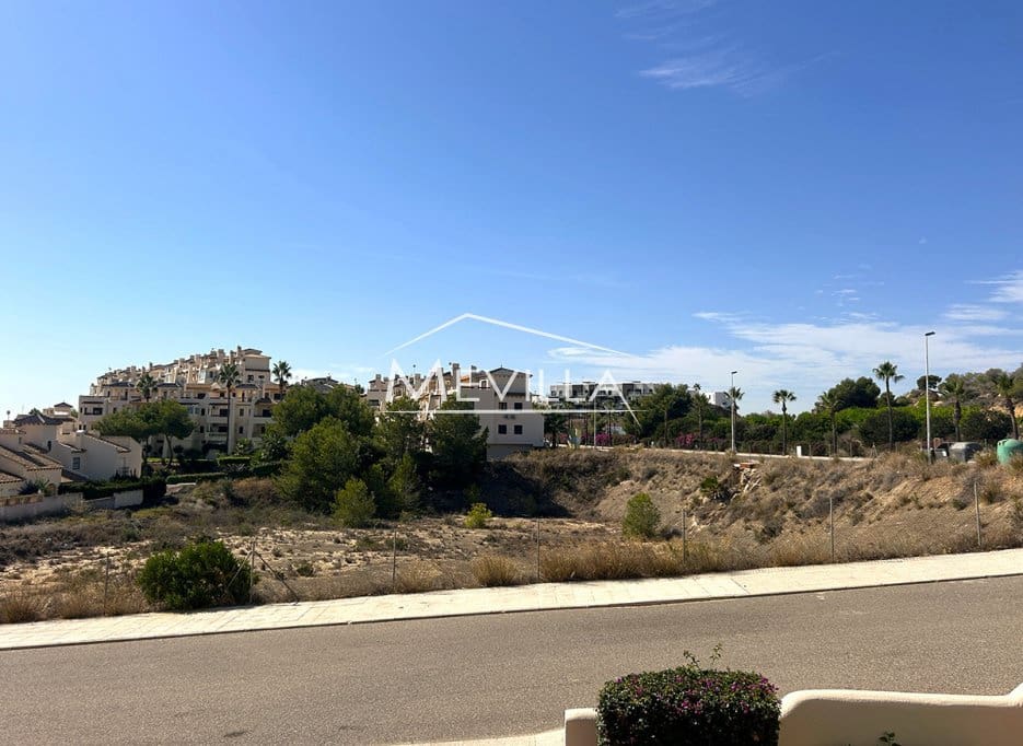 3 Zimmer Apartment zu verkaufen in Villamartin mit Pool Garage - 219.995 € (Ref: 9223692)