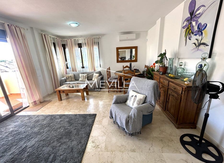3 Zimmer Apartment zu verkaufen in Villamartin mit Pool Garage - 219.995 € (Ref: 9223692)
