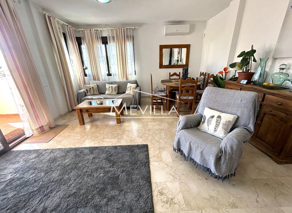 3 Zimmer Apartment zu verkaufen in Villamartin mit Pool Garage - 219.995 € (Ref: 9223692)