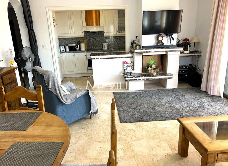 3 Zimmer Apartment zu verkaufen in Villamartin mit Pool Garage - 219.995 € (Ref: 9223692)