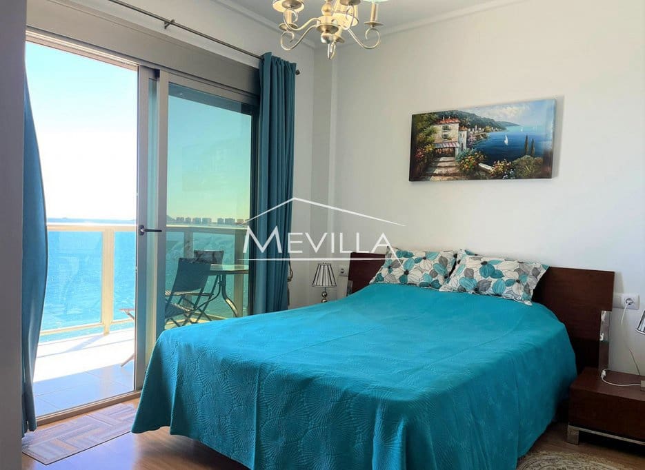 2 bedroom Apartment for sale in La Manga del Mar Menor with pool garage - € 240,000 (Ref: 9263300)