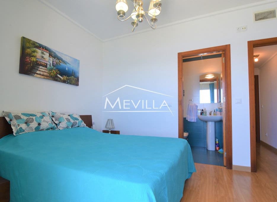 2 bedroom Apartment for sale in La Manga del Mar Menor with pool garage - € 240,000 (Ref: 9263300)