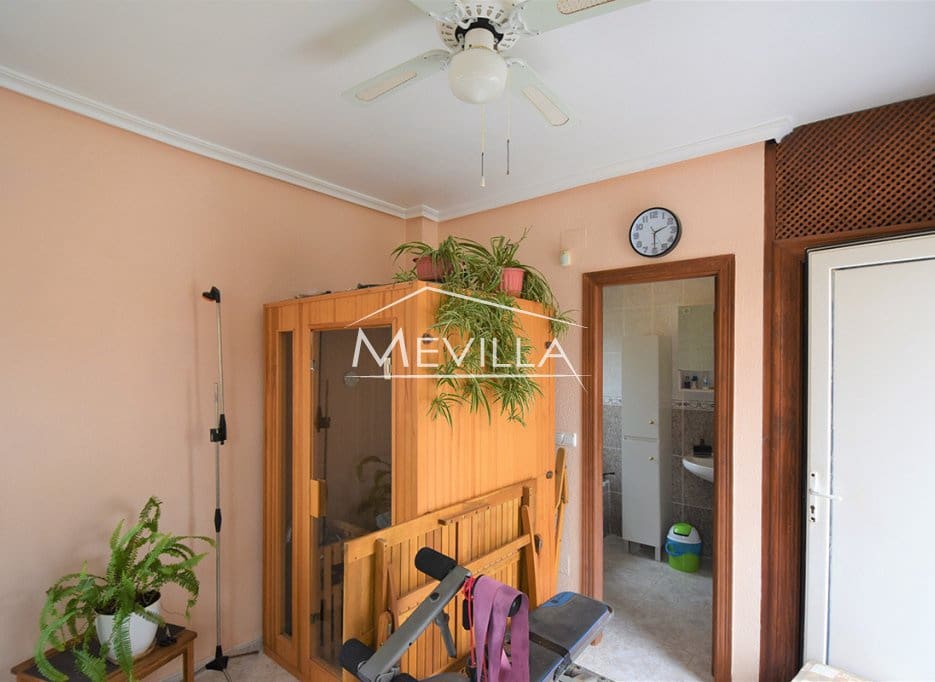 Chalet de 3 habitaciones en Playa Flamenca en venta con piscina garaje - 230.000 € (Ref: 9267773)