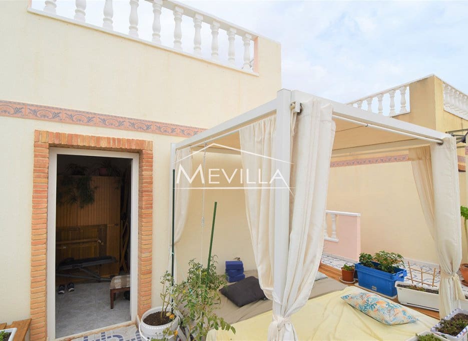 Chalet de 3 habitaciones en Playa Flamenca en venta con piscina garaje - 230.000 € (Ref: 9267773)