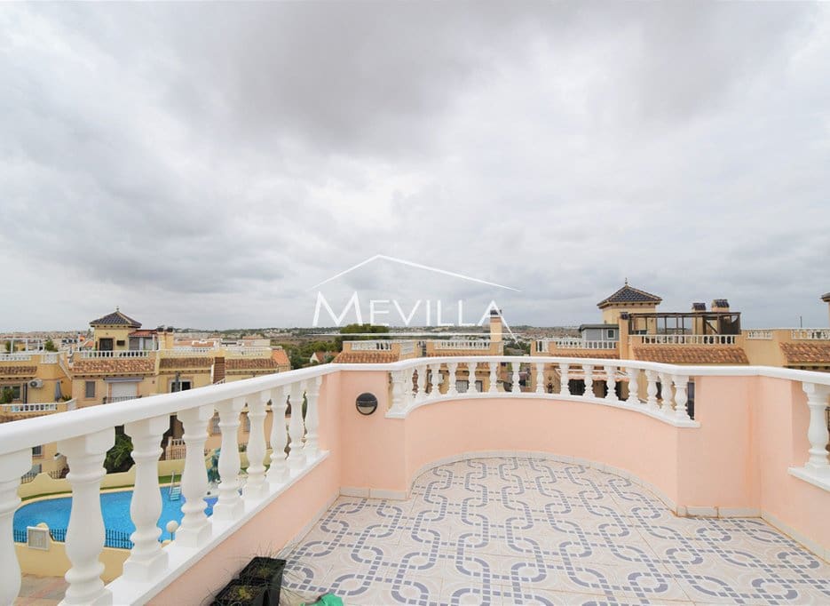 Chalet de 3 habitaciones en Playa Flamenca en venta con piscina garaje - 230.000 € (Ref: 9267773)